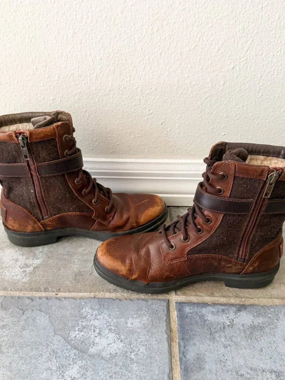 UGG Kesey Waterproof Brown Leather Combat Insulated Boots Womens 6 Lace Up